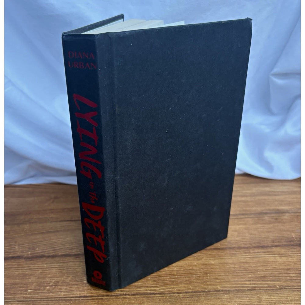 Lying in the Deep Diana Urban Hardcover YA Thriller Mystery Book